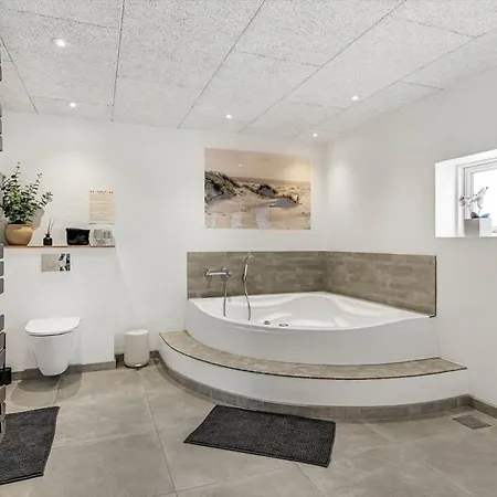 Bv376-blavand-ved-skoven-7 بيت للعطل *