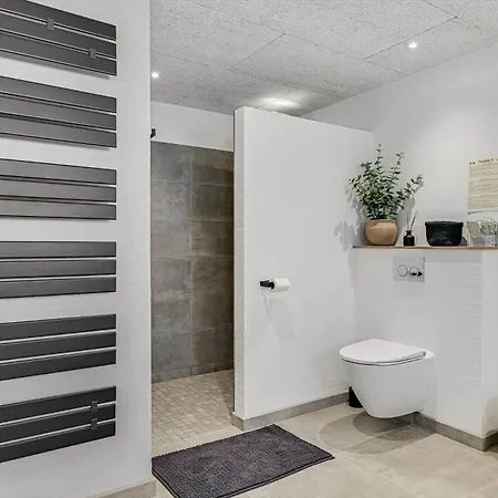 Bv376-blavand-ved-skoven-7 *