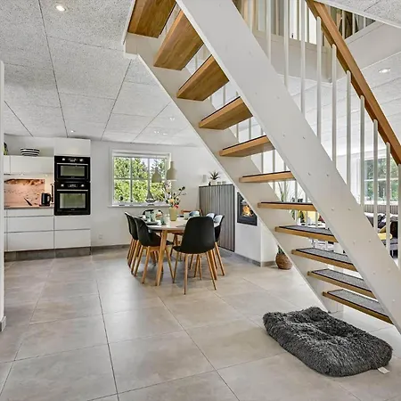 Bv376-blavand-ved-skoven-7 *