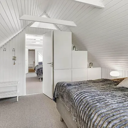 Bv376-blavand-ved-skoven-7 *